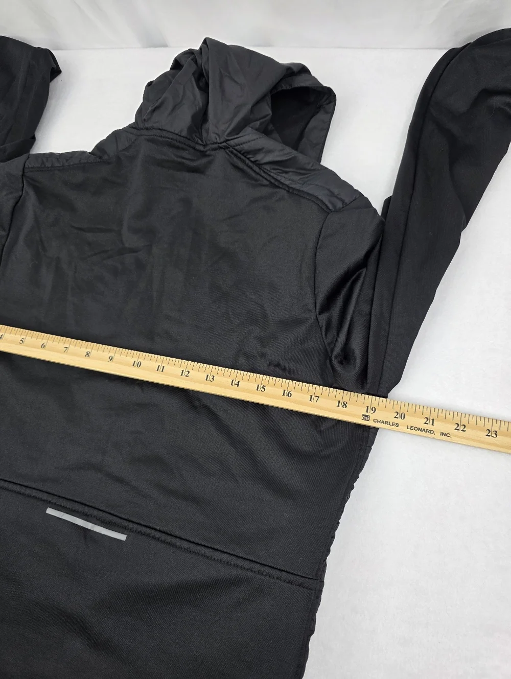 Skora Men's Black Hooded Light Quilted Running Jacket Size Small (35-36) AG-3465 - Picture 8 of 13